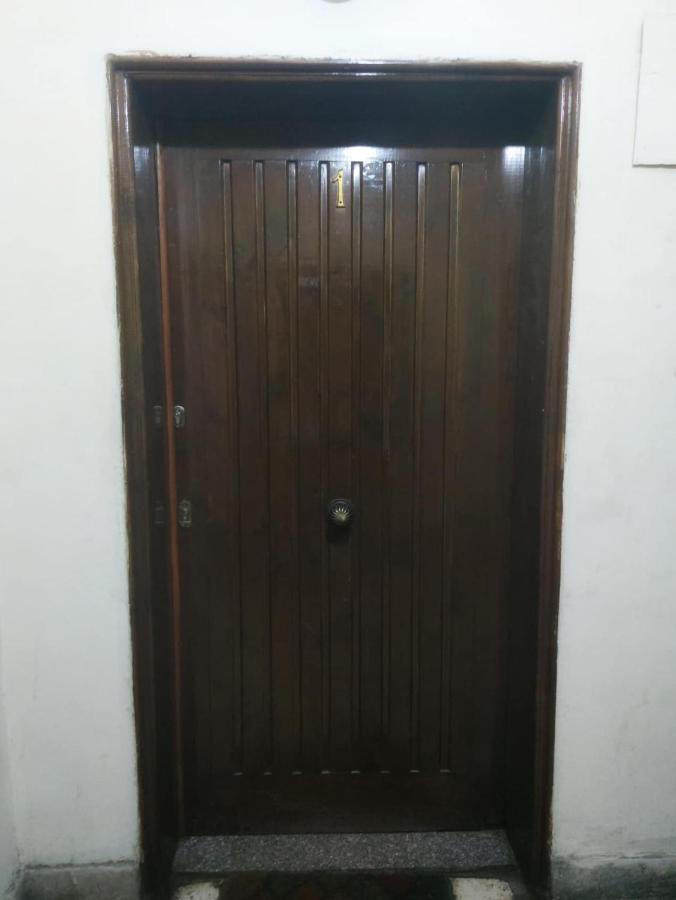 Jessy Lovely Apartment In Heliopolis Kairo Exterior foto